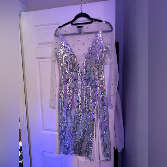 H:ours Sparkly Dress - Picture 4 of 6